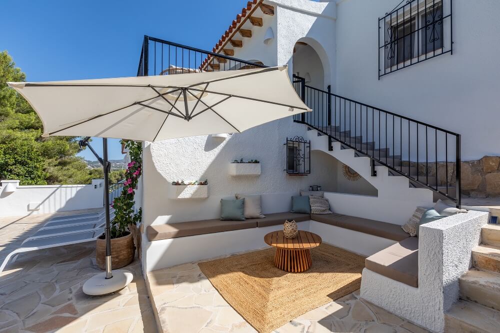 Zen Villa Moraira rental holiday home - Ibiza lounge area (14)